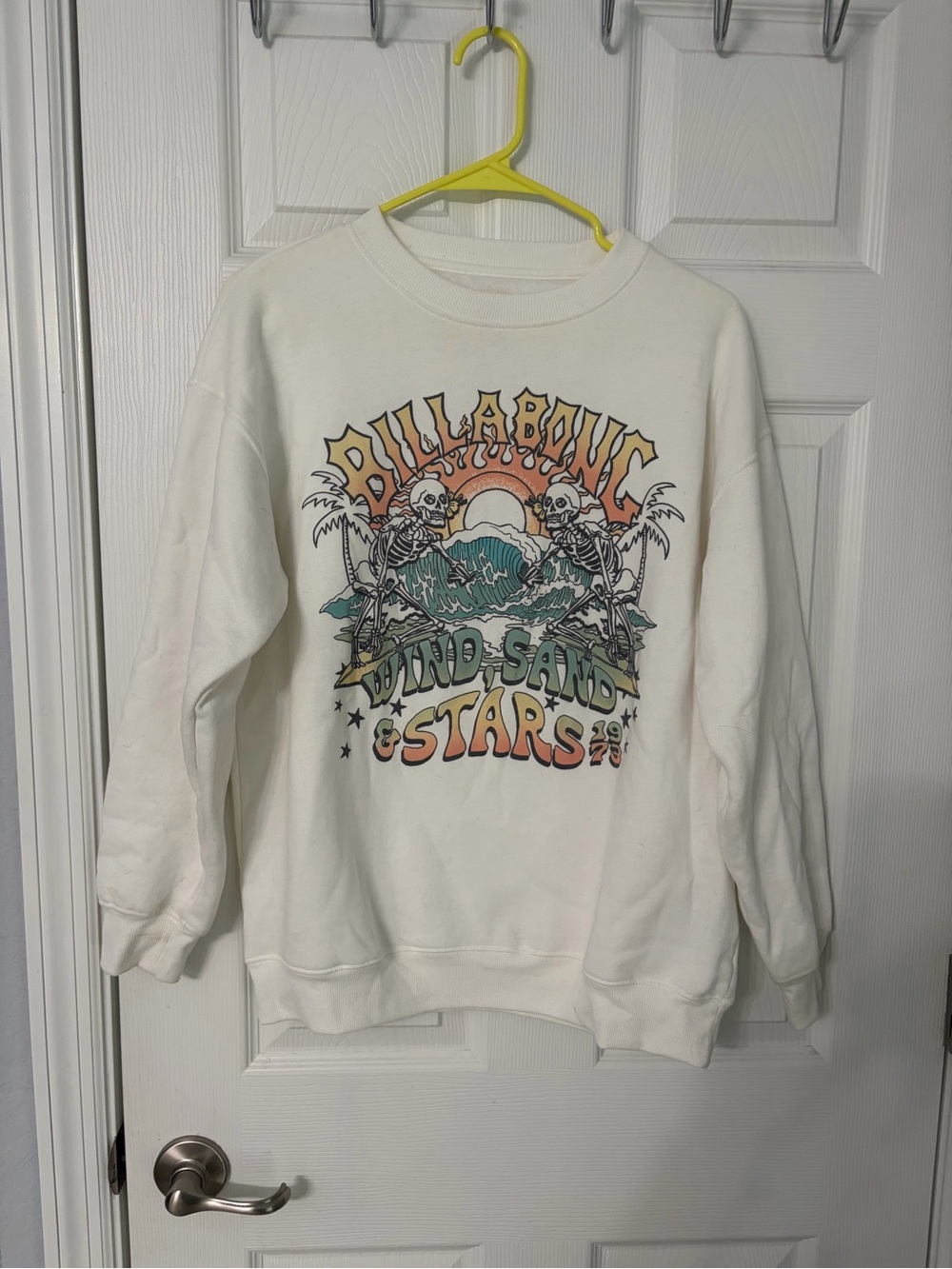 Billabong White Graphic Crewneck Sweatshirt - beach and skeletons